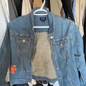 Jeans jackets designed withaesthetic flowers.it can fit small-medium-large sizes